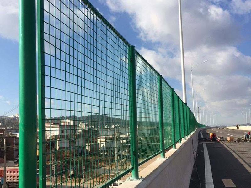 高速公路護欄網